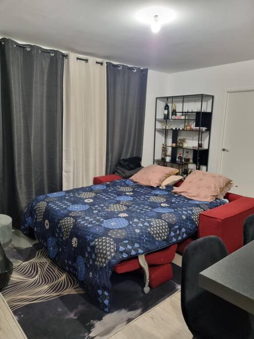 Appartement Cosy Et Equipe 莫城 外观 照片