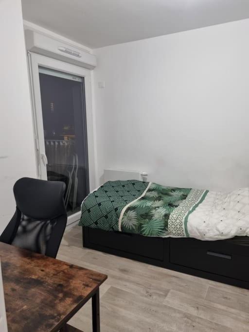 Appartement Cosy Et Equipe 莫城 外观 照片
